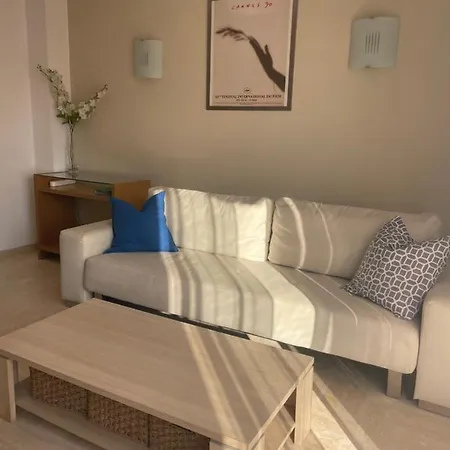 Parc De La Croisette Apartamento *